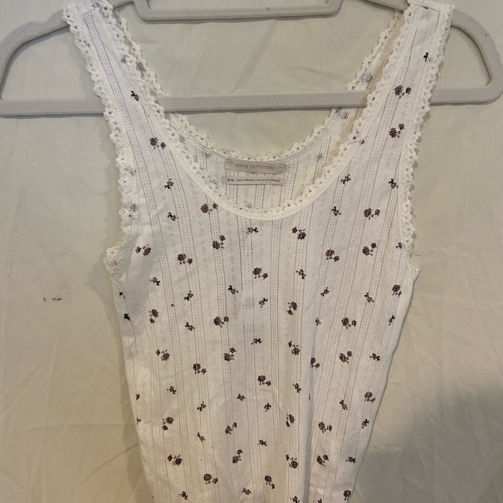 cute floral white tank!